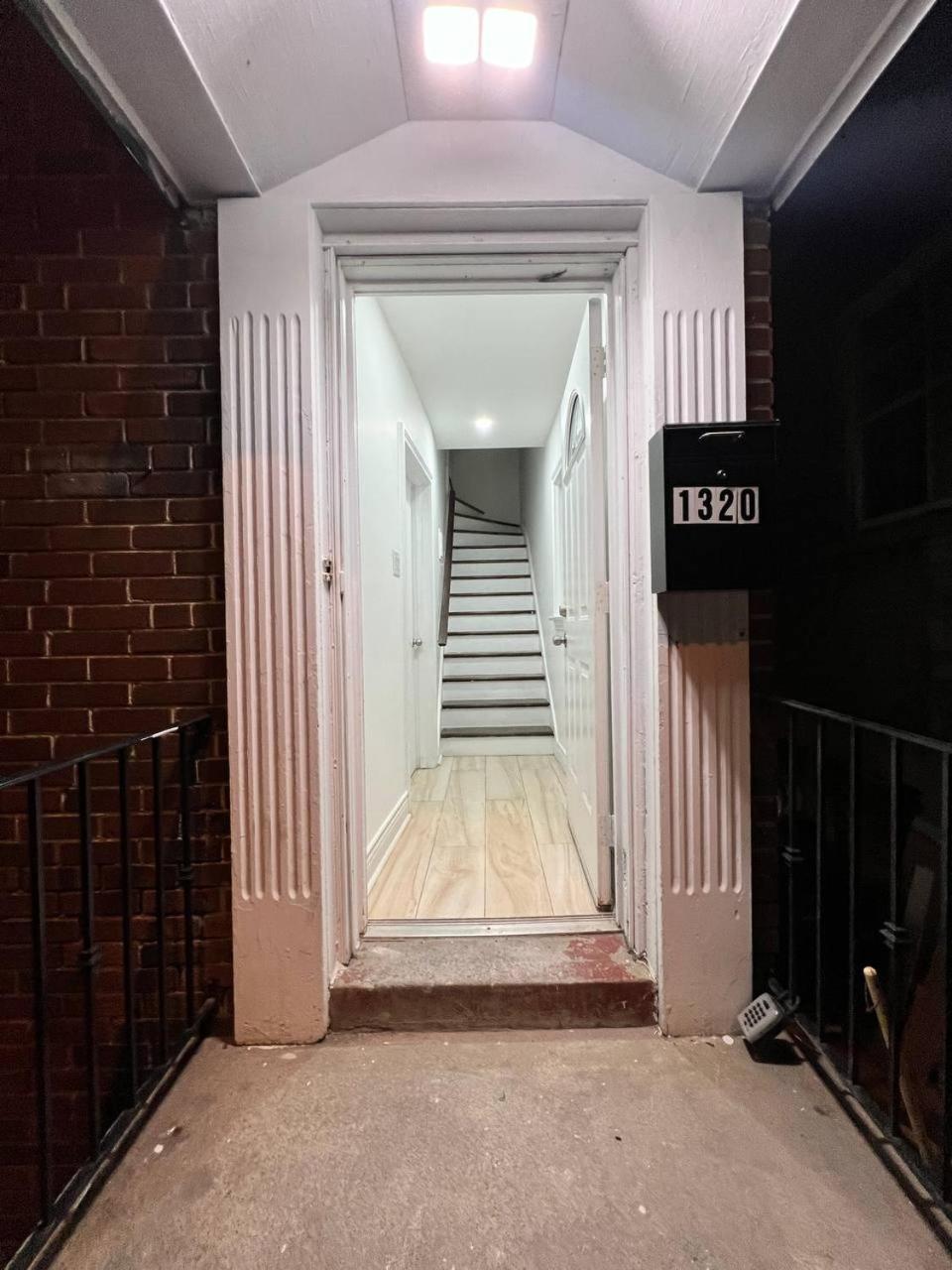 #1 Convvy-nient Residence! Privatunterkunft Toronto